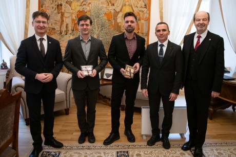 Artisjus-díjas művészeket fogadott a polgármester a Városházán